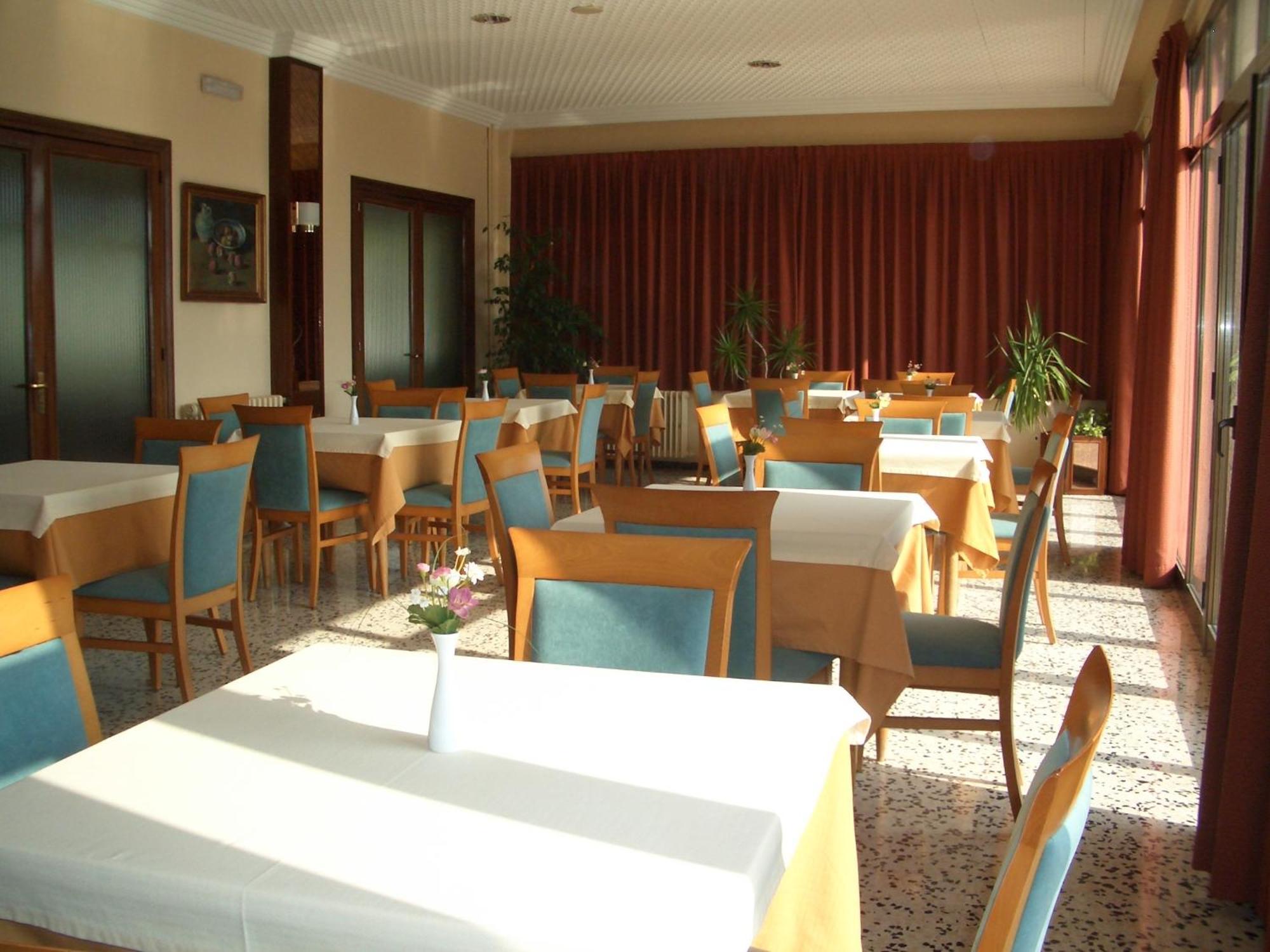 Hotel Sant Jordi Tarragona Exterior photo